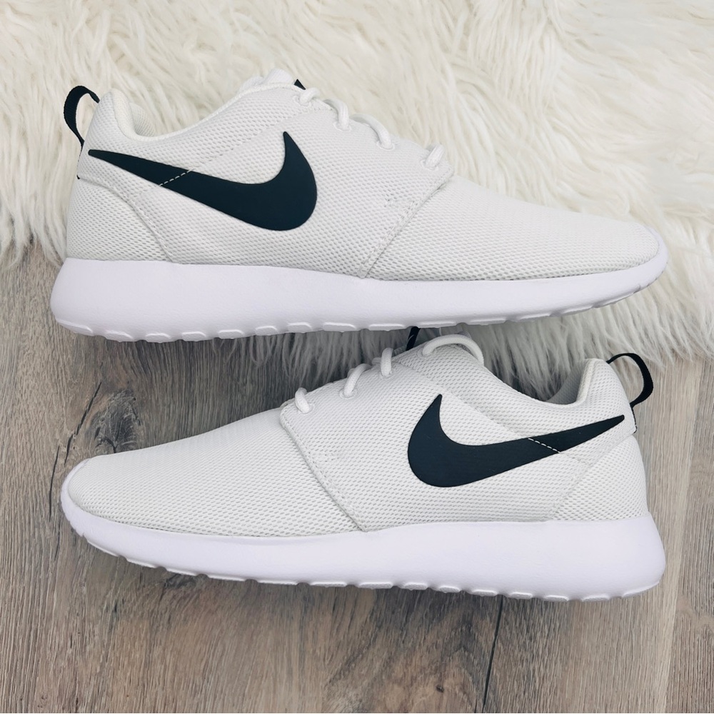NWT Nike Roshe One Women’s Shoes - Picture 8 of 9